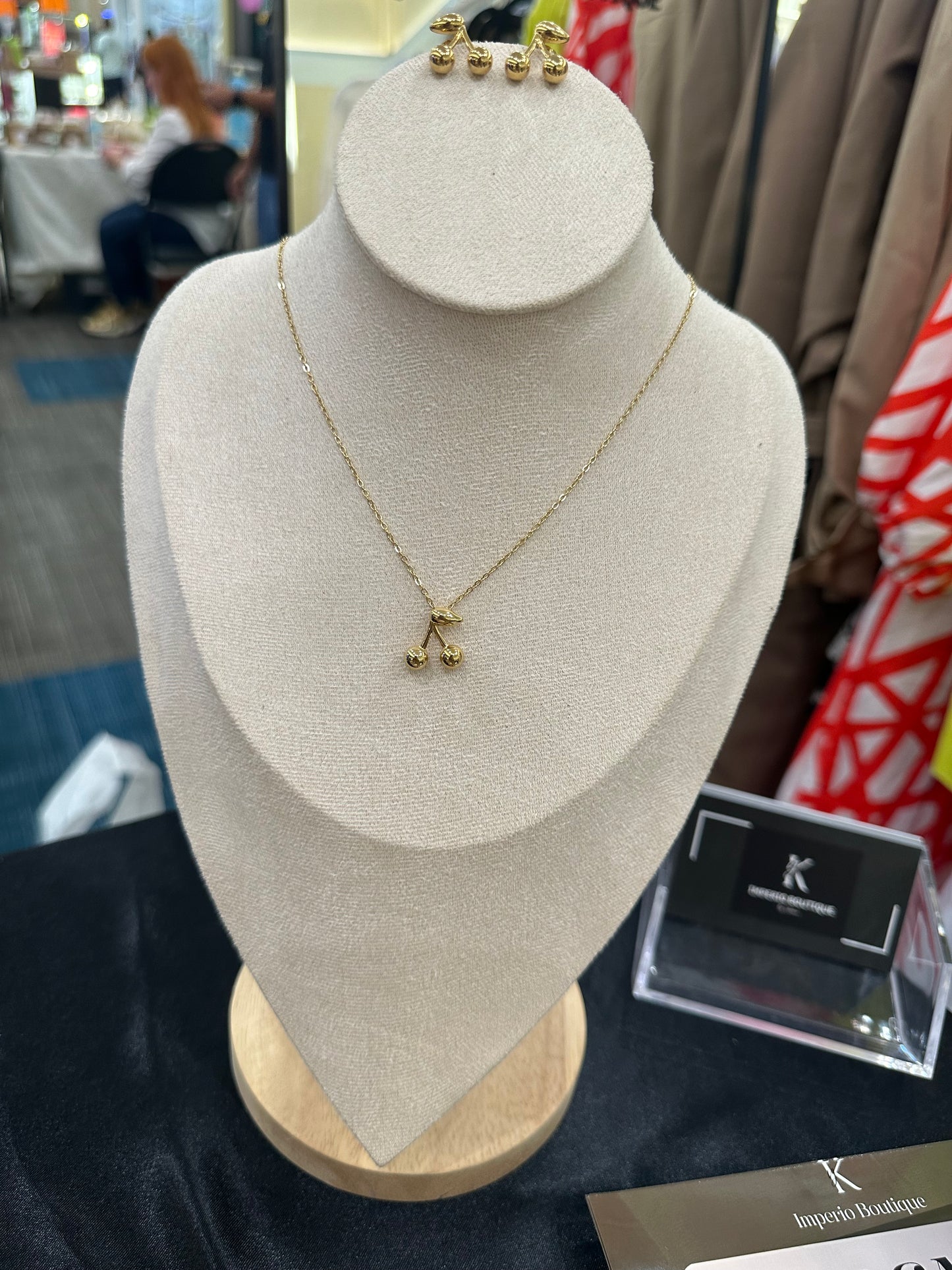 Necklace Cherry Gold